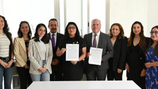 SEMUJERES Y SAN PABLO FARMACIA FIRMAN CONVENIO PARA APOYAR A MUJERES EN SITUACIÓN DE VULNERABILIDAD
